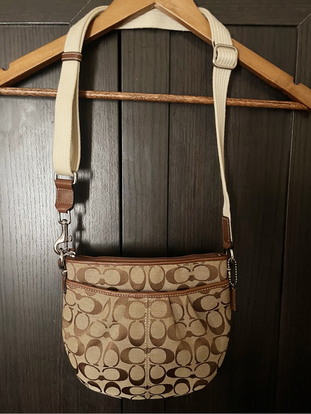 Vintage Coach Signature Jacquard Hobo Shoulder Bag – Khaki/Brown🤎